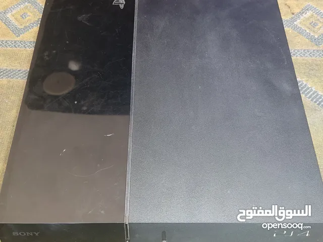 جهاز بلايستيشن 4 مع cd ووحدات تحكم