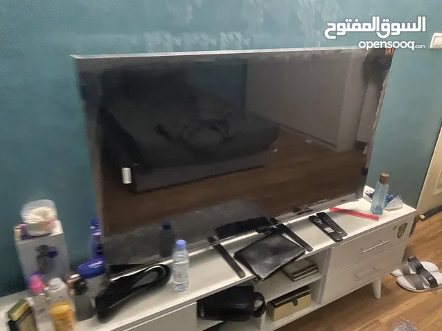 17" Other monitors for sale  in Jeddah