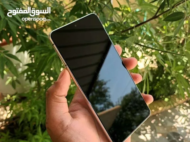 Samsung Galaxy S21 256 GB in Basra