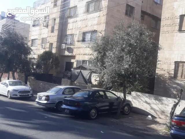 200 m2 3 Bedrooms Apartments for Sale in Amman Marka Al Shamaliya