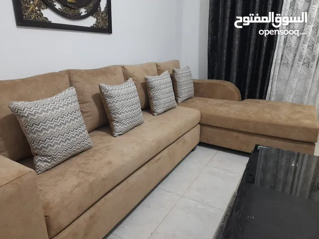 أطقم كنب وكورنرات خشب سويد ثقيل جدا اسفنج دانلوب والضهر هولو طبي الارضيات كوشوك متينه