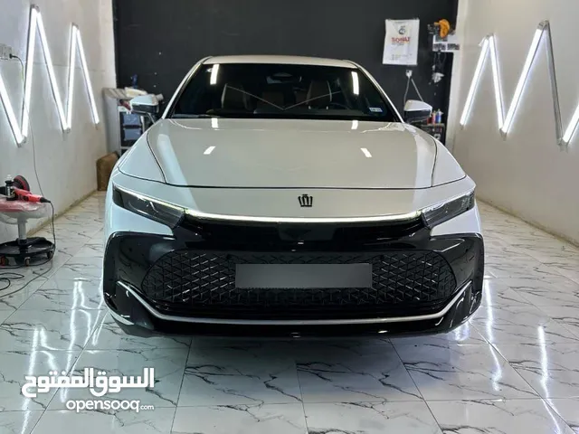 تويوتا كراون XLE هايبرد موديل 2024