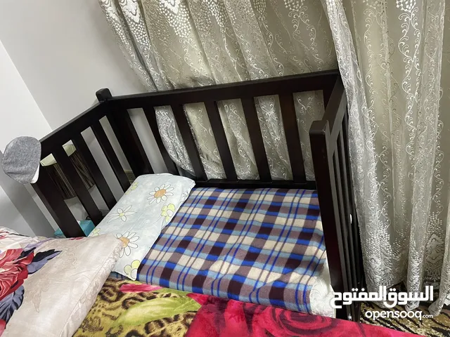 سرير اطفال