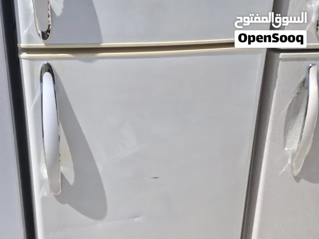 ثلاجه فالكون سعودي حجم 540 لتر لون ابيض بحاله ممتازه جدا والسعر شامل التوصيل داخل عمان