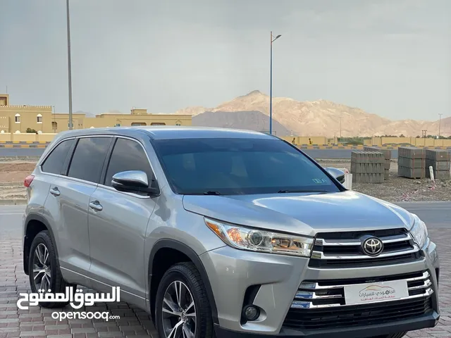 Toyota Highlander 2018 in Al Dakhiliya