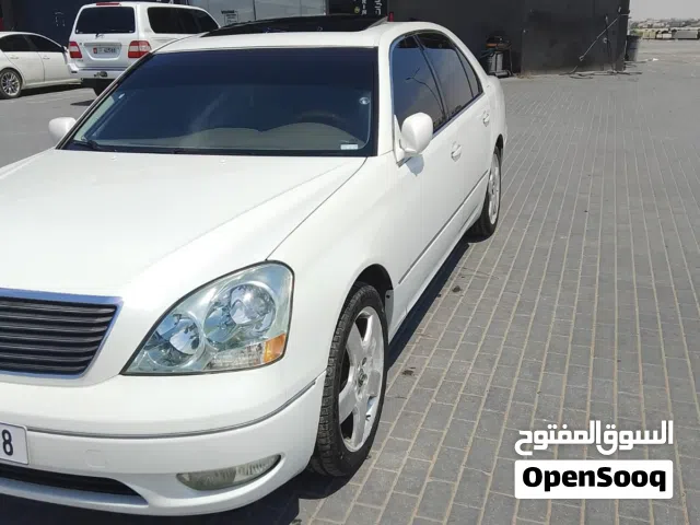 Used Lexus LS in Um Al Quwain