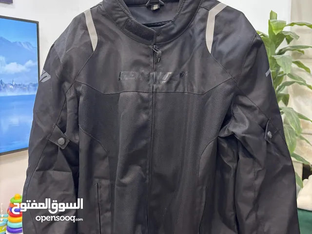 للبيع قفاز وجاكيت seventy degrees استعمال بسيط وفي حاله ممتازه