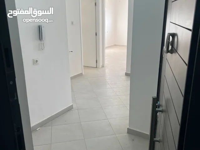 Appartement F3 de 83m2 fini avec cuisine semi équipée Chambres spacieuses Cuisine open space