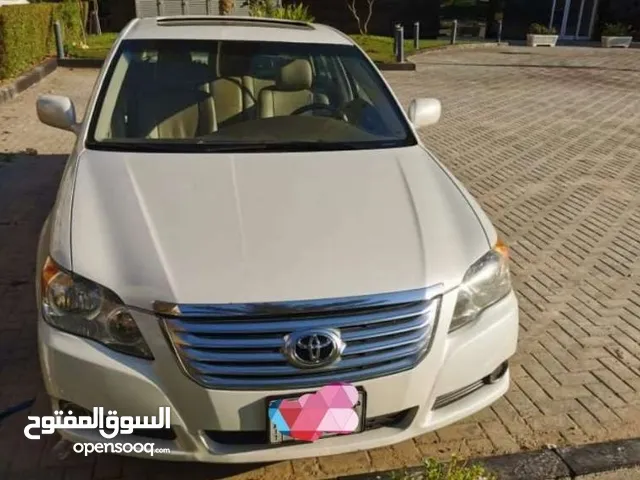 Toyota Avalon Limited in Hawally