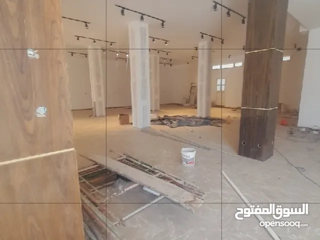 مبني تجاري خدمي في الحدائق علي الرئيسي للإيجار
