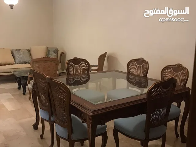 Apartment in Shmeisani available  immediately.