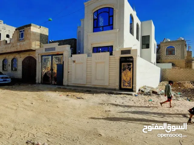 200 m2 4 Bedrooms Villa for Sale in Sana'a Ar Rawdah