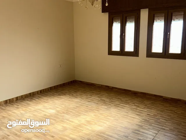 200 m2 3 Bedrooms Apartments for Rent in Tripoli Edraibi