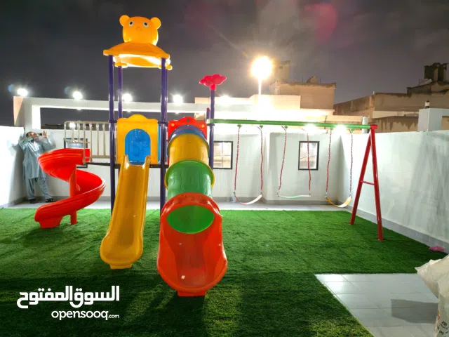 ألعاب أطفال خارجية