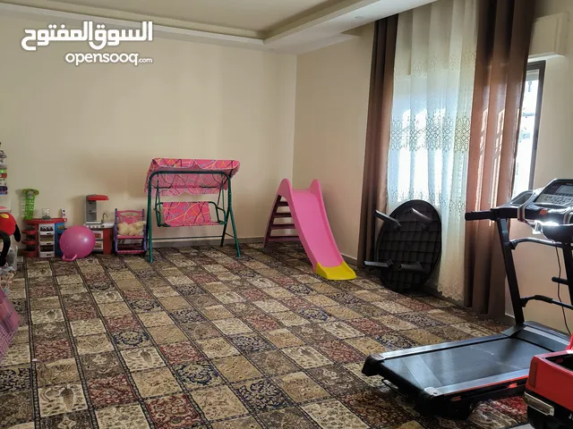 سجادة تركية 4*6 م عمرها 6 شهور
