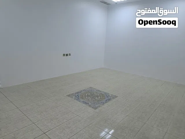 100 m2 4 Bedrooms Apartments for Rent in Farwaniya Sabah Al-Nasser