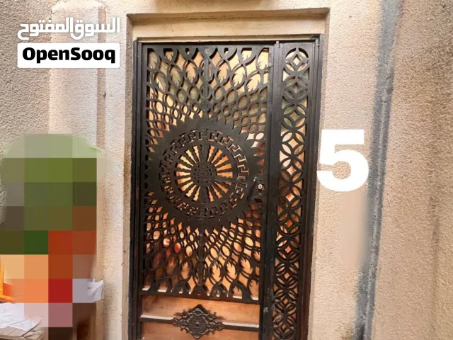 118 m2 4 Bedrooms Townhouse for Sale in Basra Zubayr