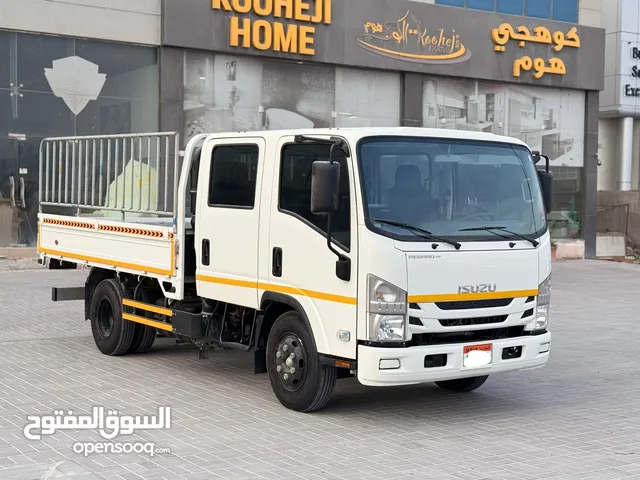 Isuzu NPR 2024 (White)