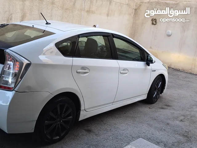 Used Toyota Prius in Amman