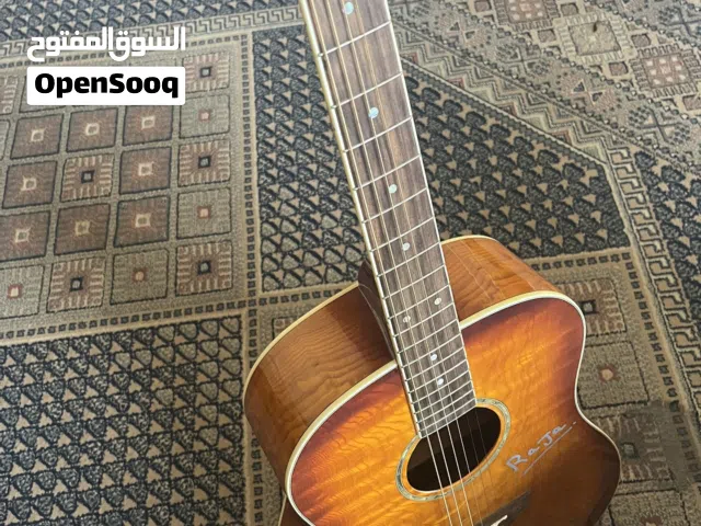 Acustic guitar