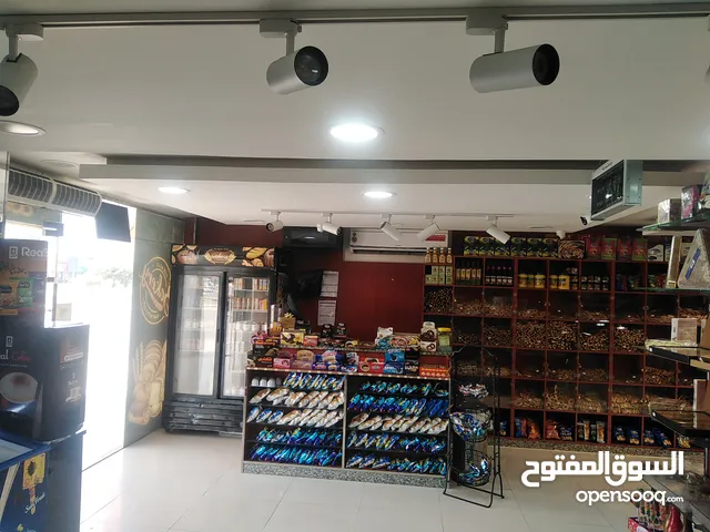 مخبز للبيع مع رخصته وكامل معداته وديكوراته على الشارع الرئيسي مكان حيوي جدا Bakery for sale