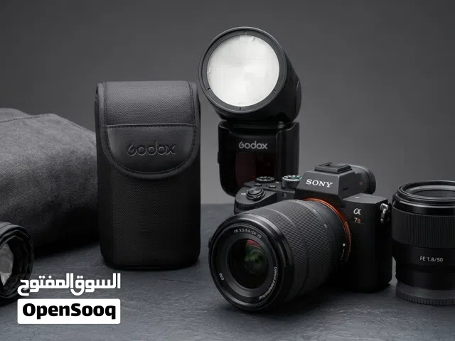 الكاميرا: Sony Alpha a7 III  في حال ممتاز جدا، استعمال خفيف جدا .