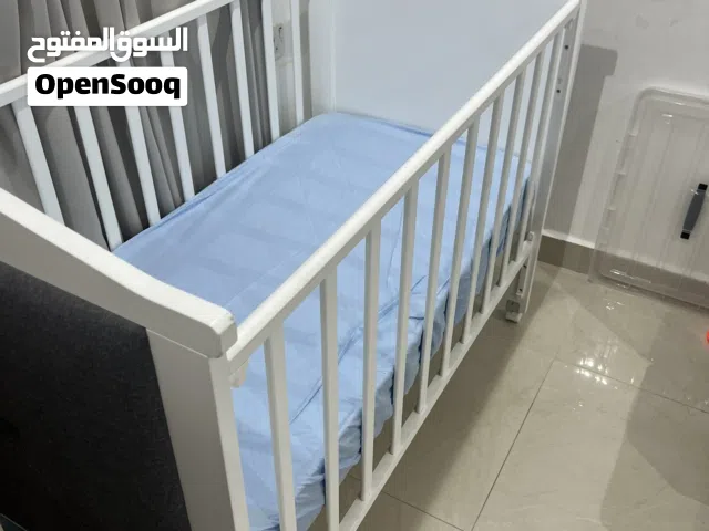 سرير اطفال