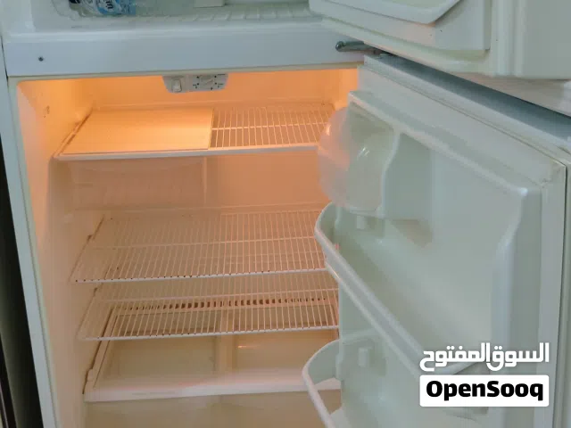 ثلاجه فرجدير امركي 22 قدم للبيع بحاله ممتازه معا التوصل التشغيل والكفاله تبريد وتجميد قوي استخدام مع