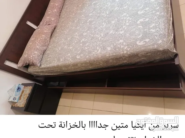 سرير متين من ايكيا بالمرتبة والخزانة تحت السرير سعر الشراء 220 دينار سعر البيع 60 دينار