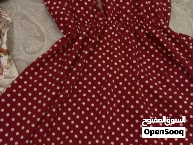 ملابس مستعملة شبه جديدة للبيع – نسائي