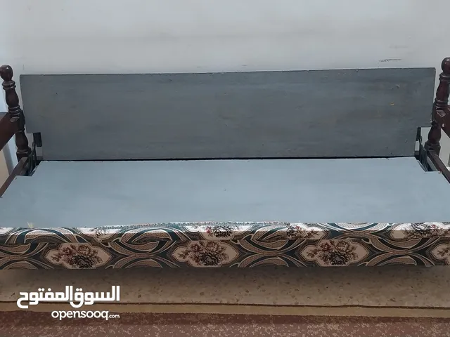 كنبة صندوق حديد للبيع