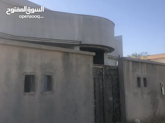 200 m2 More than 6 bedrooms Townhouse for Sale in Tripoli Al-Serraj