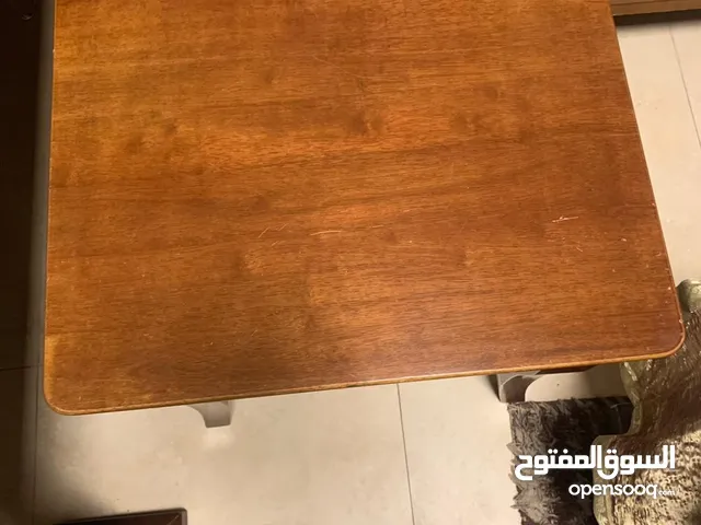 طقم طاولات تفصيل خشب زان طاولة وسط واثنتان زاوية قابل للتفاوض