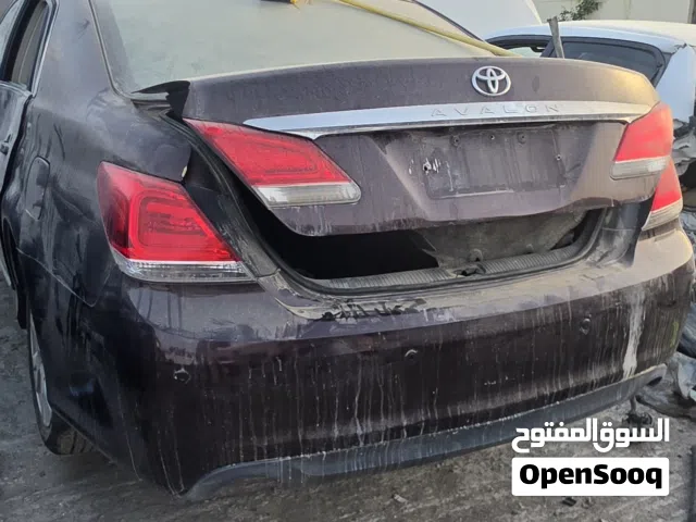 للبيع قطع غيار افلون2011وكامري من 2003الى 2017. صني 2004وكورولا من 2000الى 2017