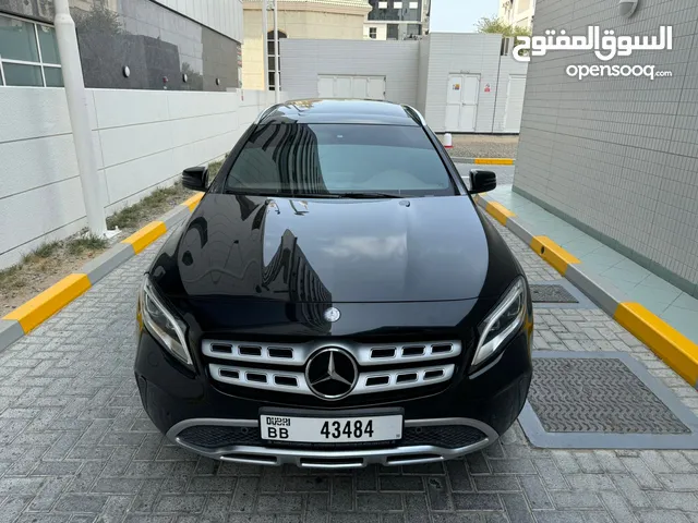 مرسيدس GLA250 GCC ممتازه بدون حوادث دهان الوكاله مسرفس بالكامل مع غيار زيت المحرك