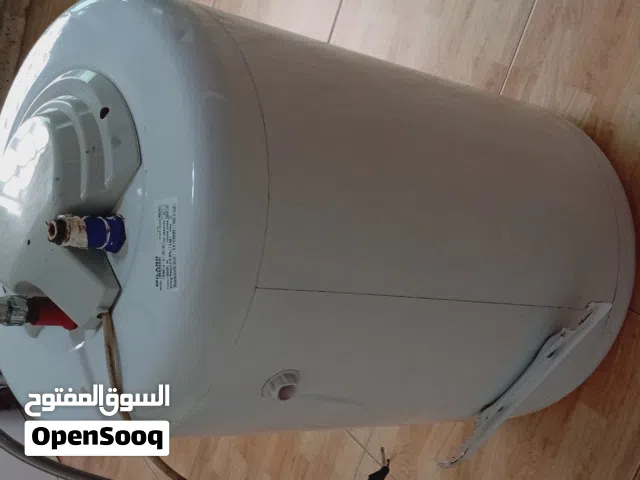 جره غاز فاضيه و كيزر كهربا نوع ميلانو 80 ليتر ومضخه لتقويه المي