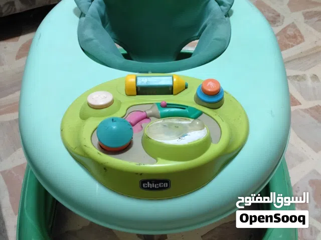 مشاية أطفال نوع شيكو بحالة ممتازة بسعر مغري