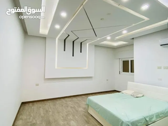 300 m2 5 Bedrooms Villa for Rent in Tripoli Al-Serraj