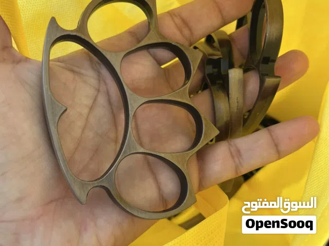 مسكات حديد جديدة غير مستخدمة