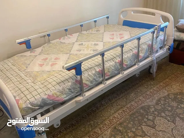 سرير طبي كهربا