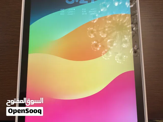 ايباد الجيل العاشر مستعمل بحاله الوكاله استعمال بنت دراسه بسعر 250 قابل للتفاوض باشي بسيط
