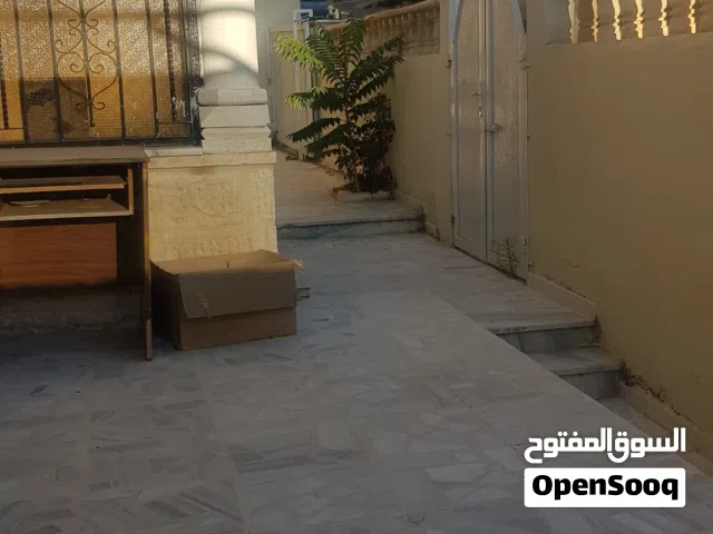 بيت مستقل للبيع في حي عدن للسكن أو الاستثمار