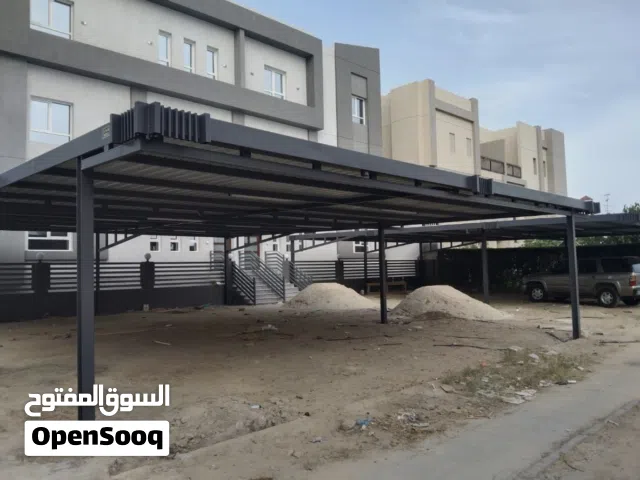مظلاتكم تحمي سياراتكم. نوفر لك أرقى حلول التظليل العصرية التي تجمع بين القوة والأناقة.