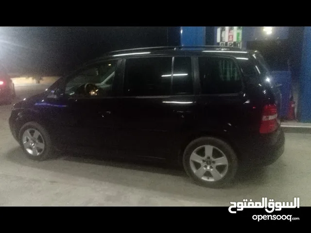 Used Volkswagen Touran in Basra