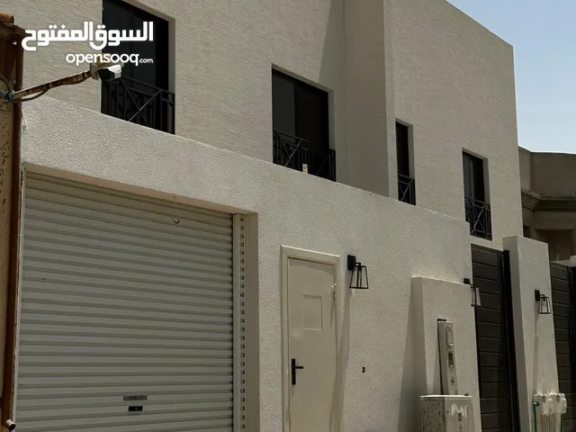 261 m2 5 Bedrooms Villa for Rent in Al Riyadh Al Wahah
