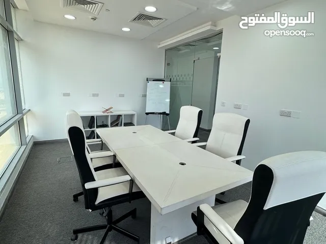 مكاتب إيدارية بالوسيل مارينة شاملة كل الخدمات و بمساحات متعددة و بأسعار مناسبة ماعليك إلى التواصل