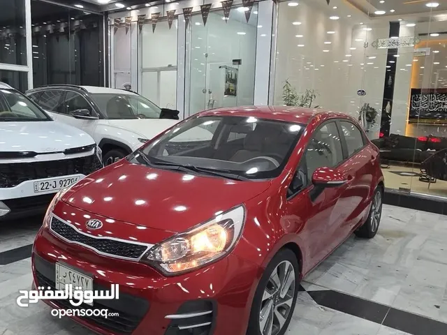 سياره ريو 2015 سياره كفاله من البصبغ والتبديل بيه بارد شويه باب صدر !موجوده في البصره شارع الوفود