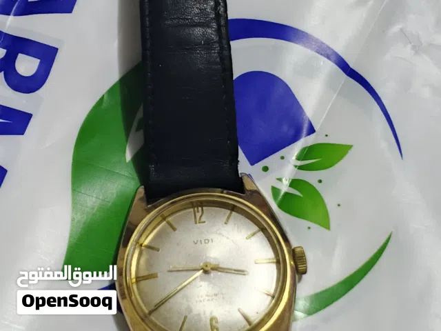 هذه ساعة يد كلاسيكية السويسرية القديمة ذات التعبئة اليدوية نصب تكويك من ماركة. VIDI تتميز الساعة