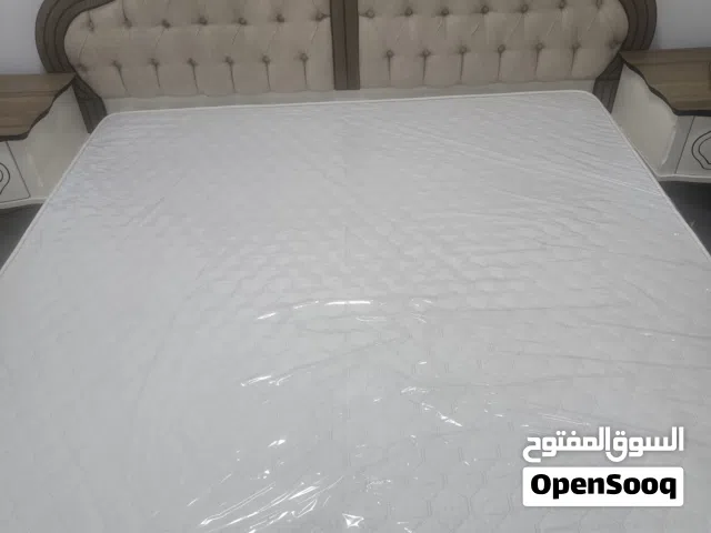 سرير لشخصين مستعمل قليل للبيع اصلي