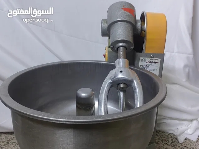 عجانة عجين مستعملة نضيفة / استعمال قليل / البصره الجنينة